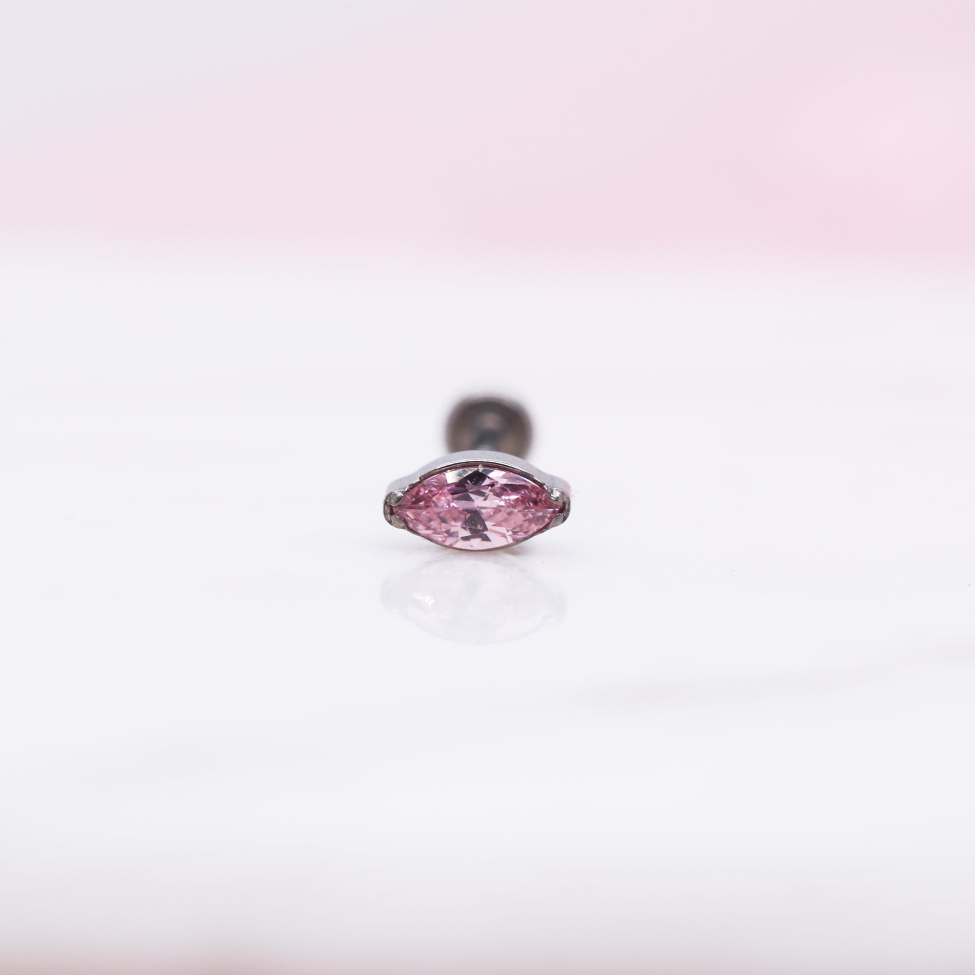 Threadless Titanium Marquise Labret