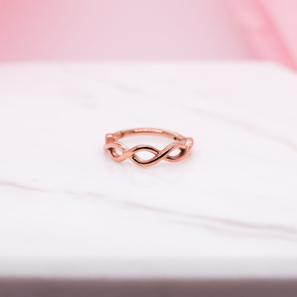 Julia Hinged Seam Ring