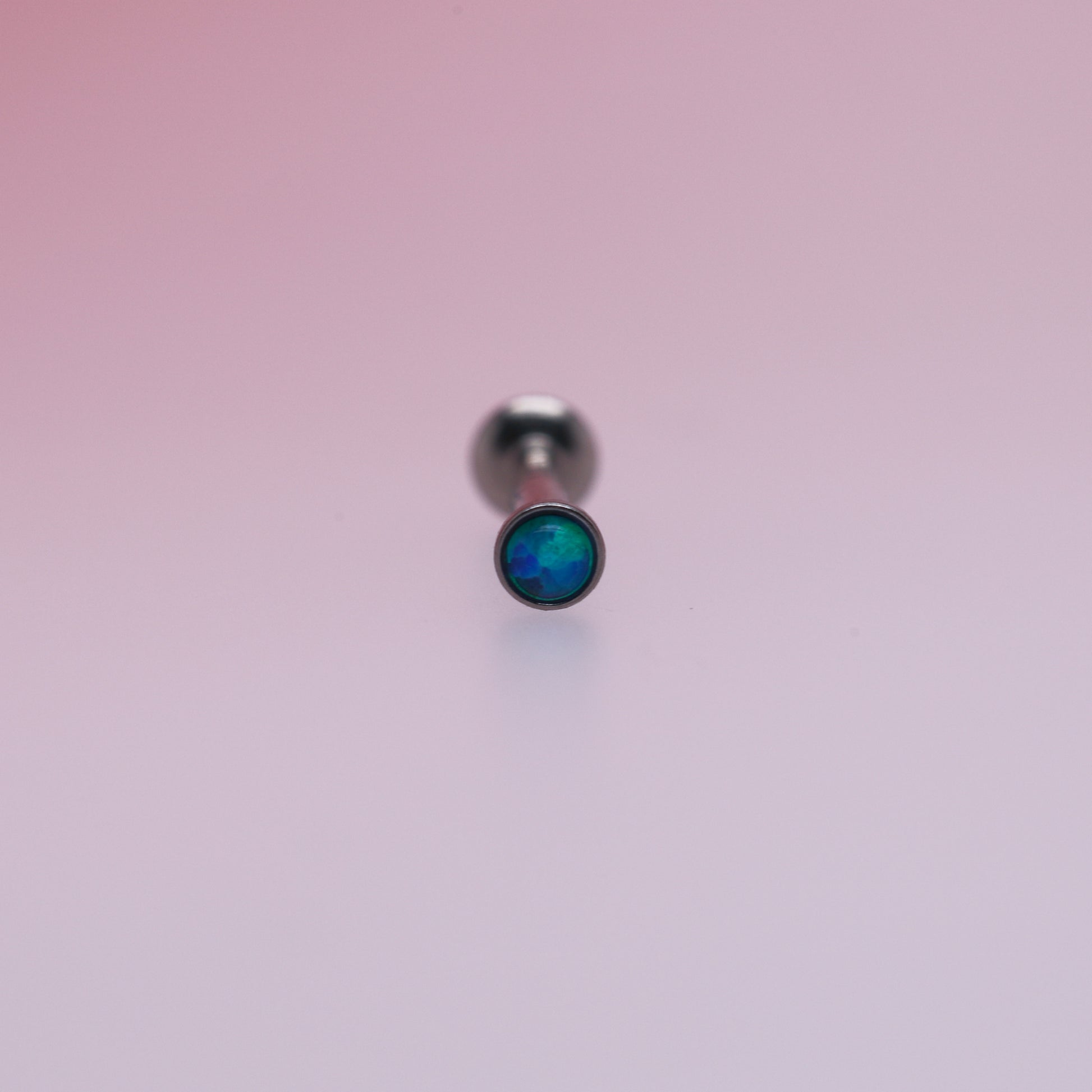 Opal Labret