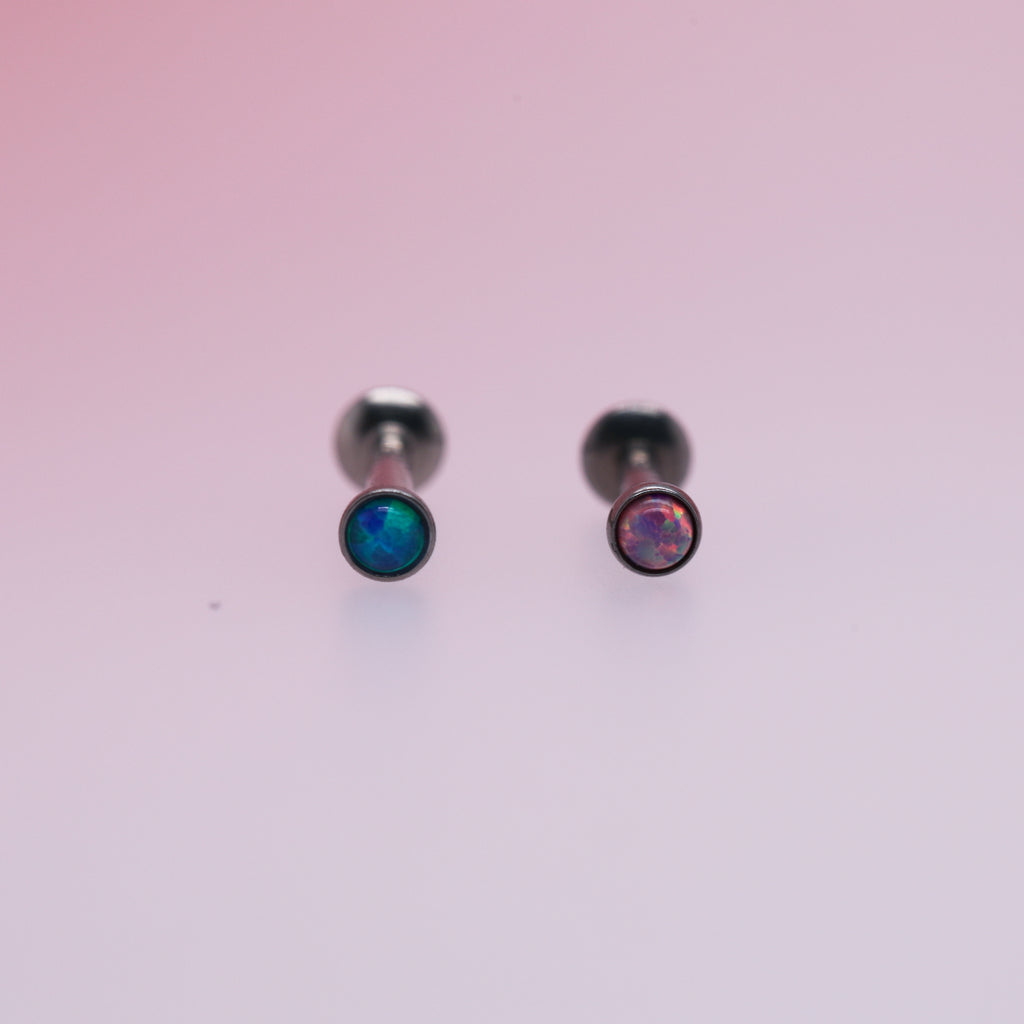 Opal Labret